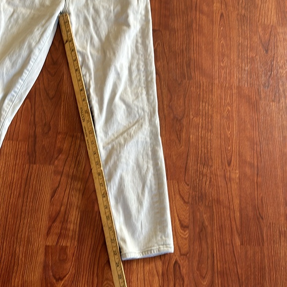Citizens of Humanity: Rocket Crop light gray jeans. Size 27 - Picture 4 of 9